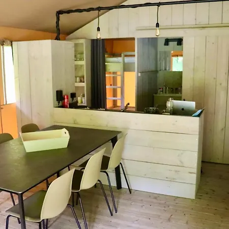Tolne Camping Luxury tent *